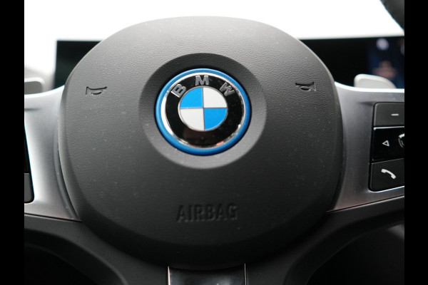 BMW 3-serie 330e M Sport Plug In Hybrid 293pk PHEV | Widescreen Navi |Head Up | Alcantara Sportstoelen Verwarmd | Sfeerverlichting | Camera | BLIS | Keyless |