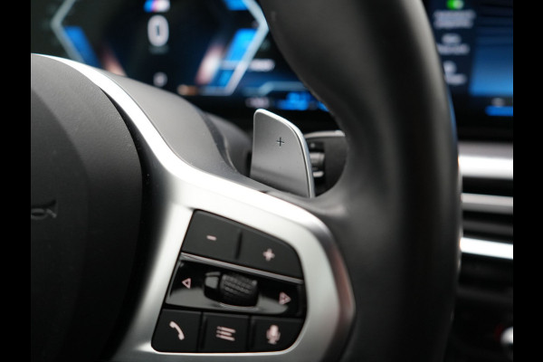 BMW 3-serie 330e M Sport Plug In Hybrid 293pk PHEV | Widescreen Navi |Head Up | Alcantara Sportstoelen Verwarmd | Sfeerverlichting | Camera | BLIS | Keyless |