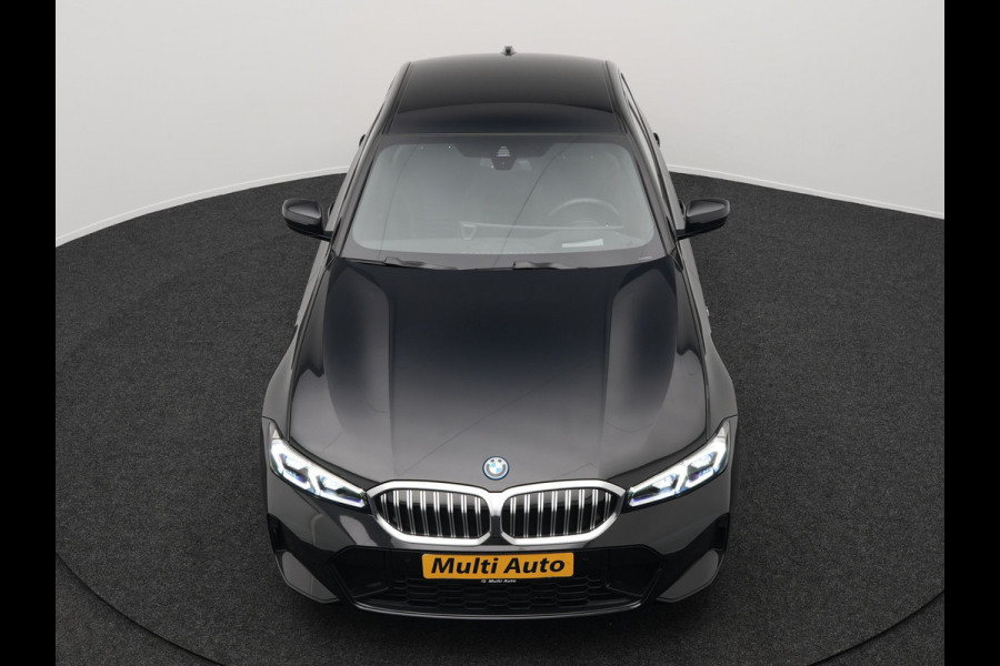 BMW 3-serie 330e M Sport Plug In Hybrid 293pk PHEV | Widescreen Navi |Head Up | Alcantara Sportstoelen Verwarmd | Sfeerverlichting | Camera | BLIS | Keyless |