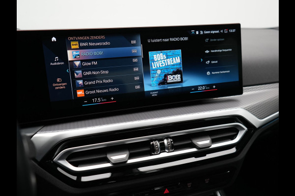 BMW 3-serie 330e M Sport Plug In Hybrid 293pk PHEV | Widescreen Navi |Head Up | Alcantara Sportstoelen Verwarmd | Sfeerverlichting | Camera | BLIS | Keyless |