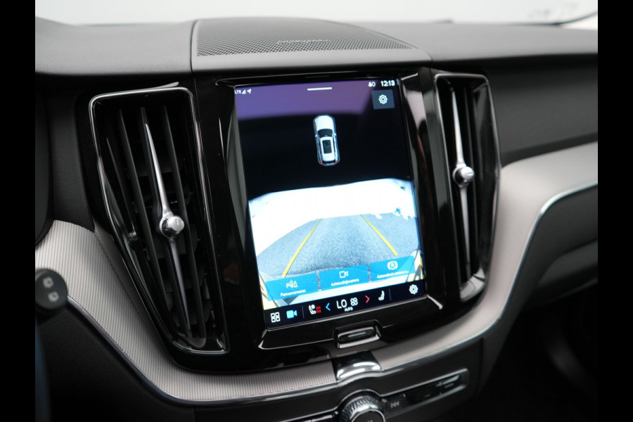 Volvo XC60 T6 Plug-in hybrid AWD Plus Bright PHEV | Panodak | Adaptive Cruise | Harman Kardon | Lederen Sportstoelen Memory | Camera | Google Maps | 19"L.M | Keyless | Stuurverwarming |