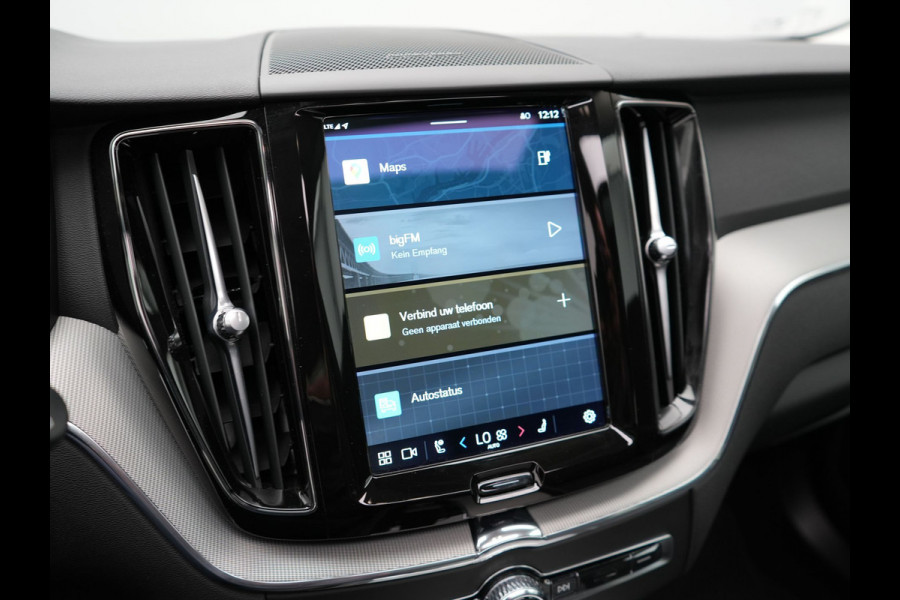 Volvo XC60 T6 Plug-in hybrid AWD Plus Bright PHEV | Panodak | Adaptive Cruise | Harman Kardon | Lederen Sportstoelen Memory | Camera | Google Maps | 19"L.M | Keyless | Stuurverwarming |