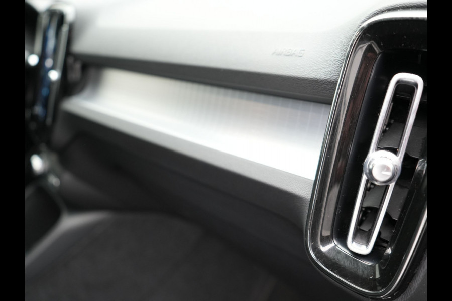 Volvo XC40 T4 Recharge Inscription Plug In Hybrid 211pk PHEV | Adaptive Cruise | Lederen Sportstoelen Memory | 360 Camera | Apple Carplay | Stuurverwarming | 18"L.M | DAB |