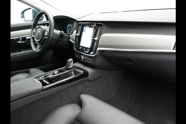 Volvo V90 T6 AWD Inscription Plug In Hybrid 340pk PHEV | Adaptive Cruise | Trekhaak af Fabriek | Head Up | Lederen Sportstoelen Memory | Harman Kardon | 360 Camera | BLIS | Pilot Assist | Stuurverwarming |