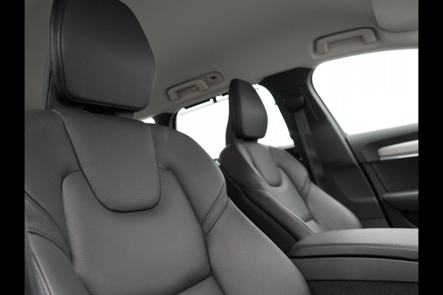 Volvo V90 T6 AWD Inscription Plug In Hybrid 340pk PHEV | Adaptive Cruise | Trekhaak af Fabriek | Head Up | Lederen Sportstoelen Memory | Harman Kardon | 360 Camera | BLIS | Pilot Assist | Stuurverwarming |