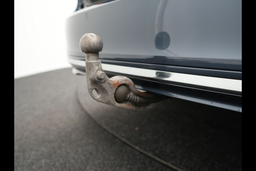 Volvo V90 T6 AWD Inscription Plug In Hybrid 340pk PHEV | Adaptive Cruise | Trekhaak af Fabriek | Head Up | Lederen Sportstoelen Memory | Harman Kardon | 360 Camera | BLIS | Pilot Assist | Stuurverwarming |