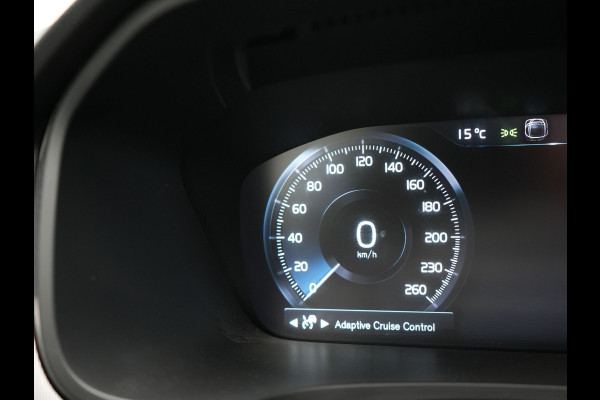 Volvo V90 T6 AWD Inscription Plug In Hybrid 340pk PHEV | Adaptive Cruise | Trekhaak af Fabriek | Head Up | Lederen Sportstoelen Memory | Harman Kardon | 360 Camera | BLIS | Pilot Assist | Stuurverwarming |