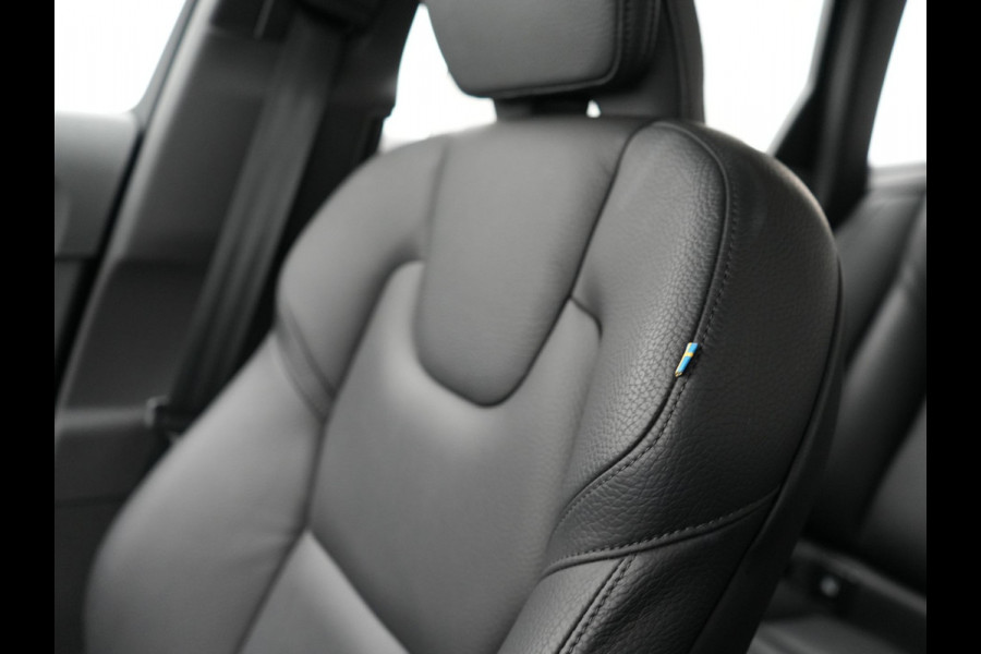 Volvo V90 T6 AWD Inscription Plug In Hybrid 340pk PHEV | Adaptive Cruise | Trekhaak af Fabriek | Head Up | Lederen Sportstoelen Memory | Harman Kardon | 360 Camera | BLIS | Pilot Assist | Stuurverwarming |