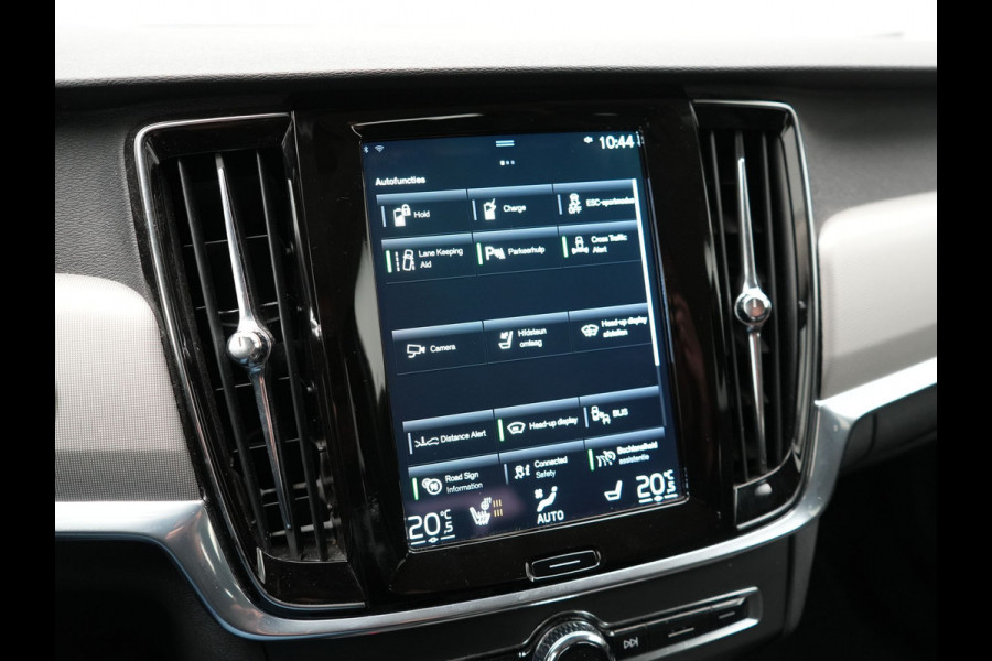 Volvo V90 T6 AWD Inscription Plug In Hybrid 340pk PHEV | Adaptive Cruise | Trekhaak af Fabriek | Head Up | Lederen Sportstoelen Memory | Harman Kardon | 360 Camera | BLIS | Pilot Assist | Stuurverwarming |