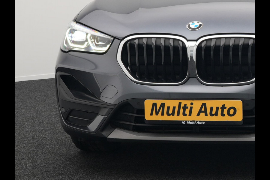 BMW X1 xDrive25e Sportline Plug In Hybrid 220pk PHEV | Adaptive Cruise | Trekhaak Afn. | Camera | Sportstoelen Verwarmd | Navi Pro | DAB | El. Achterklep |