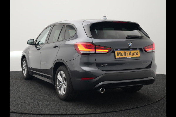 BMW X1 xDrive25e Sportline Plug In Hybrid 220pk PHEV | Adaptive Cruise | Trekhaak Afn. | Camera | Sportstoelen Verwarmd | Navi Pro | DAB | El. Achterklep |