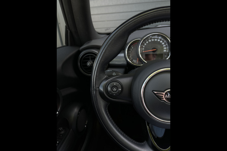 MINI Cabrio 1.5 Cooper Chili - Led - Navi - Camera -