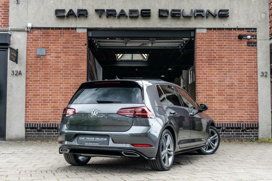 Volkswagen Golf 1.5 TSI R-Line Pano / Camera / ACC