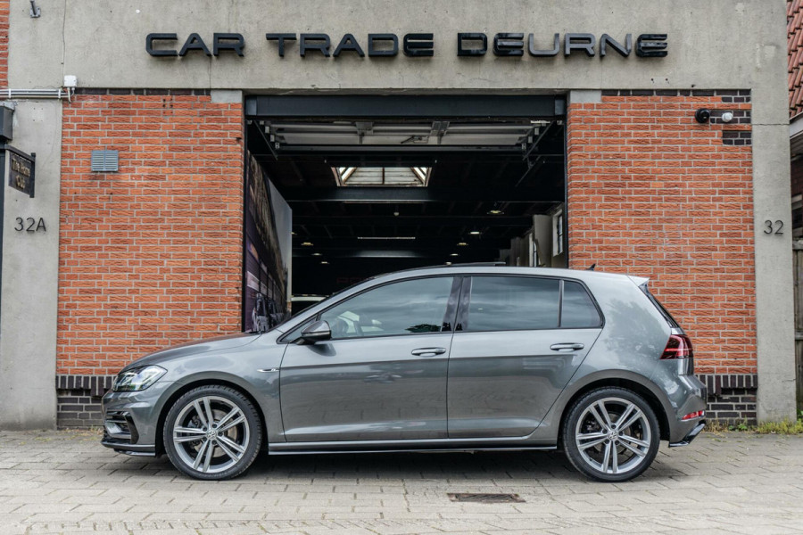 Volkswagen Golf 1.5 TSI R-Line Pano / Camera / ACC