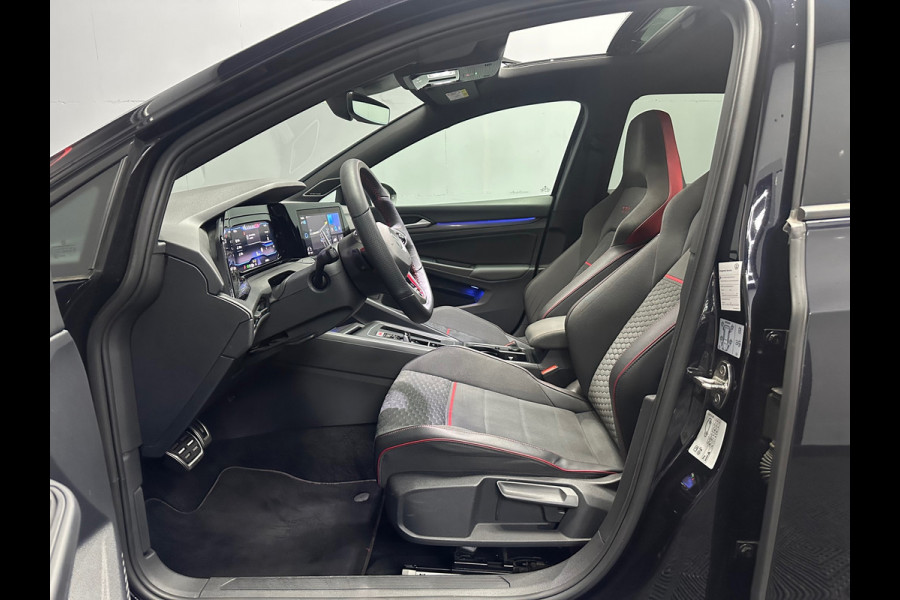 Volkswagen Golf 8 2.0 GTI 45 2022 AKRA