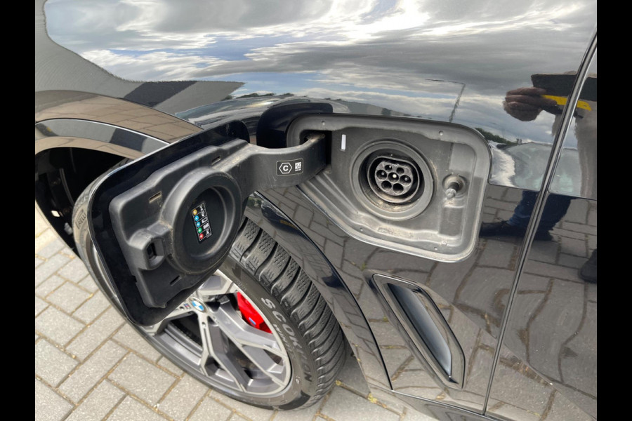 BMW X5 XDrive45e High Executive M/Sport Pano/dak Harman/Kardon Trekhaak