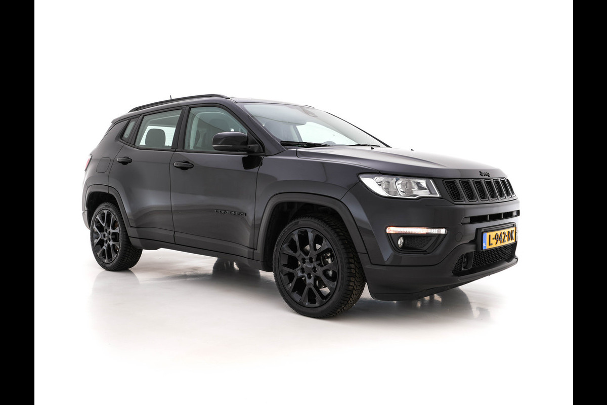 Jeep Compass 1.3T Night-Eagle Aut. *LEATHER-MICROFIBRE | NAVI-FULLMAP | KEYLESS | CAMERA | HEATED-SEATS | COMFORT-SEATS | DAB+ | ECC | LANE-ASSIST | PDC | CRUISE | 19''ALU* Jeep Compass 1.3T Night-Eagle Aut. *LEATHER-MICROFIBRE | NAVI-FULLMAP | KEYLESS | CAMERA | HEATED-SEATS | COMFORT-SEATS | DAB+ | ECC | LANE-ASSIST | PDC | CRUISE | 19''ALU*