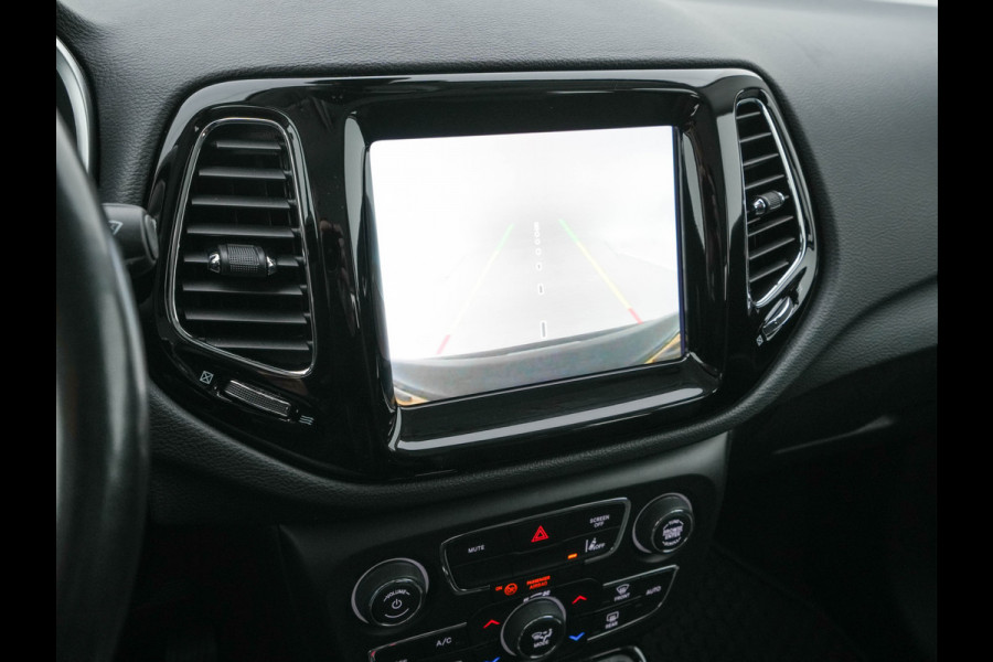 Jeep Compass 1.3T Night-Eagle Aut. *LEATHER-MICROFIBRE | NAVI-FULLMAP | KEYLESS | CAMERA | HEATED-SEATS | COMFORT-SEATS | DAB+ | ECC | LANE-ASSIST | PDC | CRUISE | 19''ALU*