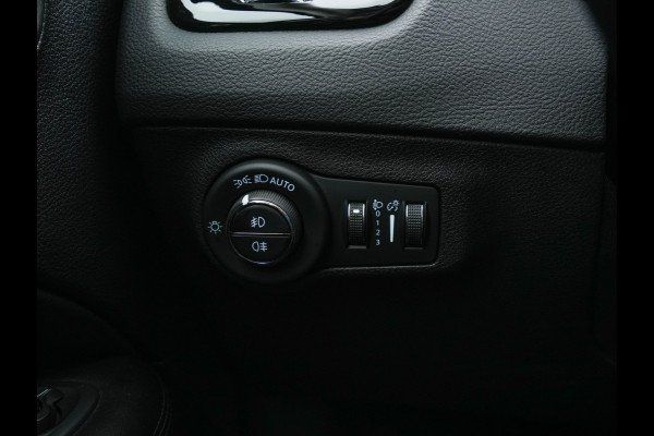 Jeep Compass 1.3T Night-Eagle Aut. *LEATHER-MICROFIBRE | NAVI-FULLMAP | KEYLESS | CAMERA | HEATED-SEATS | COMFORT-SEATS | DAB+ | ECC | LANE-ASSIST | PDC | CRUISE | 19''ALU*
