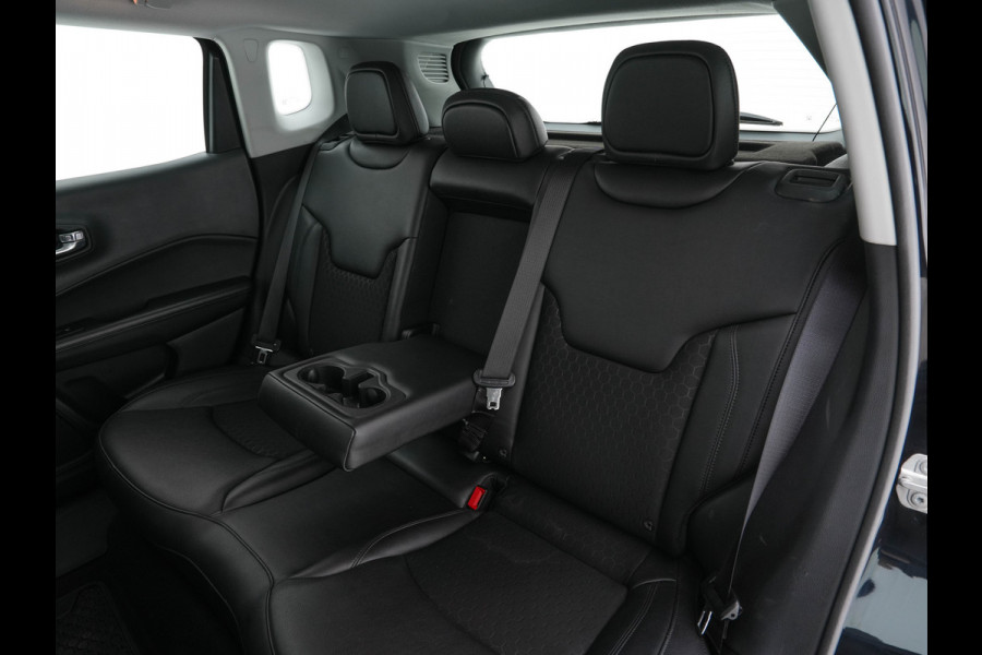 Jeep Compass 1.3T Night-Eagle Aut. *LEATHER-MICROFIBRE | NAVI-FULLMAP | KEYLESS | CAMERA | HEATED-SEATS | COMFORT-SEATS | DAB+ | ECC | LANE-ASSIST | PDC | CRUISE | 19''ALU*