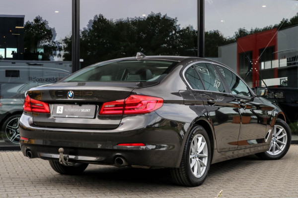 BMW 5 Serie 530i - SCHUIFDAK - TREKHAAK - LED - DEALER ONDERHOUDEN