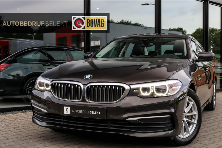 BMW 5 Serie 530i - SCHUIFDAK - TREKHAAK - LED - DEALER ONDERHOUDEN