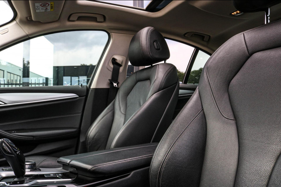 BMW 5 Serie 530i - SCHUIFDAK - TREKHAAK - LED - DEALER ONDERHOUDEN