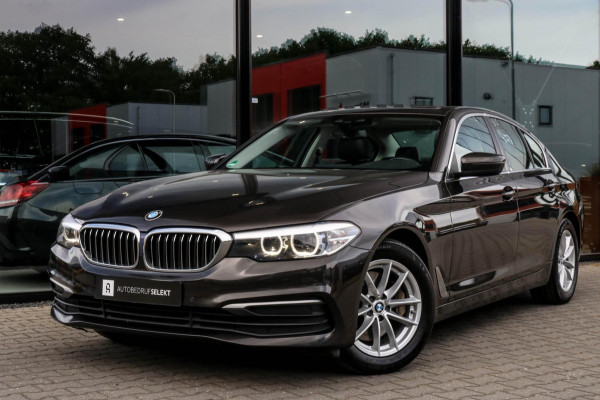 BMW 5 Serie 530i - SCHUIFDAK - TREKHAAK - LED - DEALER ONDERHOUDEN