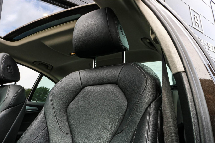 BMW 5 Serie 530i - SCHUIFDAK - TREKHAAK - LED - DEALER ONDERHOUDEN