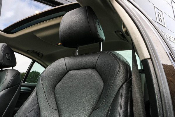 BMW 5 Serie 530i - SCHUIFDAK - TREKHAAK - LED - DEALER ONDERHOUDEN