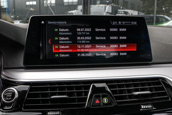 BMW 5 Serie 530i - SCHUIFDAK - TREKHAAK - LED - DEALER ONDERHOUDEN