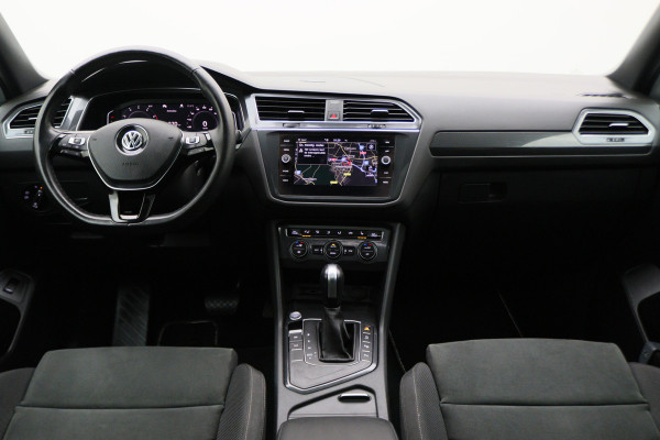 Volkswagen Tiguan Allspace 1.5 TSI DSG Highline Business R Panoramadak, ACC, Camera, Stuur-/Stoelverw., LED, Apple CarPlay