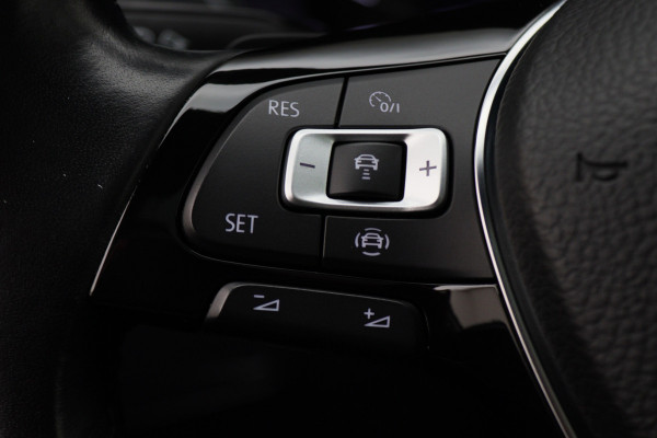 Volkswagen Tiguan Allspace 1.5 TSI DSG Highline Business R Panoramadak, ACC, Camera, Stuur-/Stoelverw., LED, Apple CarPlay