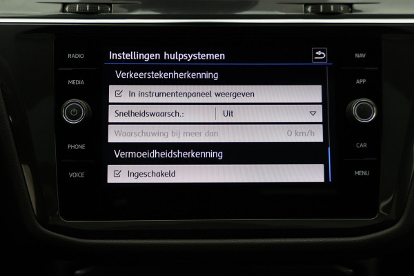 Volkswagen Tiguan Allspace 1.5 TSI DSG Highline Business R Panoramadak, ACC, Camera, Stuur-/Stoelverw., LED, Apple CarPlay
