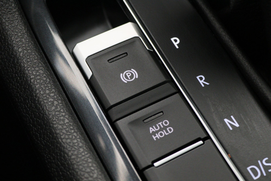 Volkswagen Tiguan Allspace 1.5 TSI DSG Highline Business R Panoramadak, ACC, Camera, Stuur-/Stoelverw., LED, Apple CarPlay