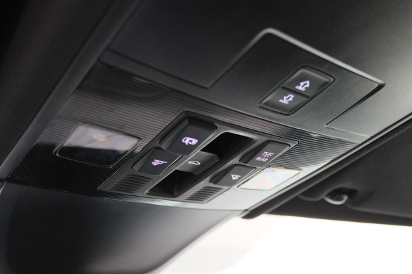Volkswagen Tiguan Allspace 1.5 TSI DSG Highline Business R Panoramadak, ACC, Camera, Stuur-/Stoelverw., LED, Apple CarPlay