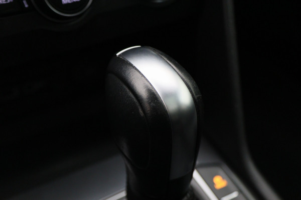 Volkswagen Tiguan Allspace 1.5 TSI DSG Highline Business R Panoramadak, ACC, Camera, Stuur-/Stoelverw., LED, Apple CarPlay