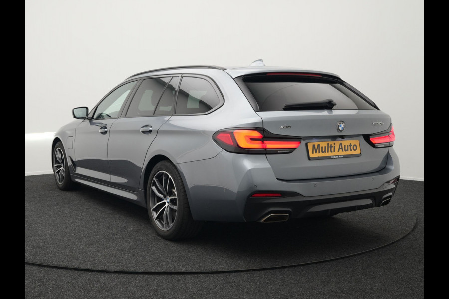 BMW 5 Serie Touring 530e xDrive M-Sport Plug In Hybrid PHEV | Head Up | Laser LED | Trekhaak af Fabriek | Elektrische Lederen Sportstoelen | Sfeerverlichting
