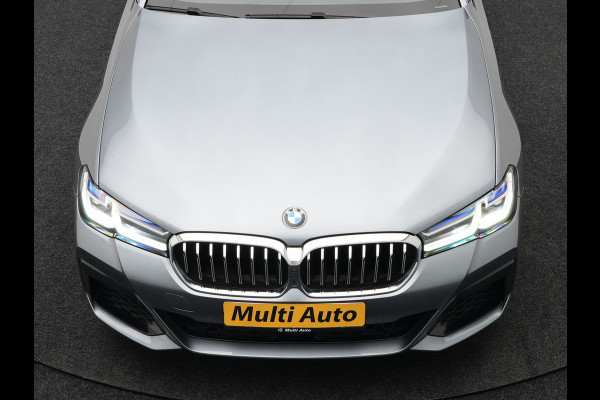 BMW 5 Serie Touring 530e xDrive M-Sport Plug In Hybrid PHEV | Head Up | Laser LED | Trekhaak af Fabriek | Elektrische Lederen Sportstoelen | Sfeerverlichting