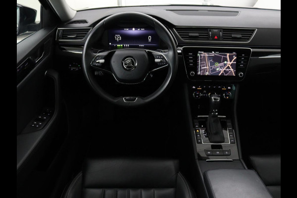 Škoda Superb 1.4 TSI iV Laurin & Klement | Panoramadak | Leder | Adaptive cruise | Canton Sound | Stoelverwarming | Standkachel | Carplay | Camera | Full LED | Memory