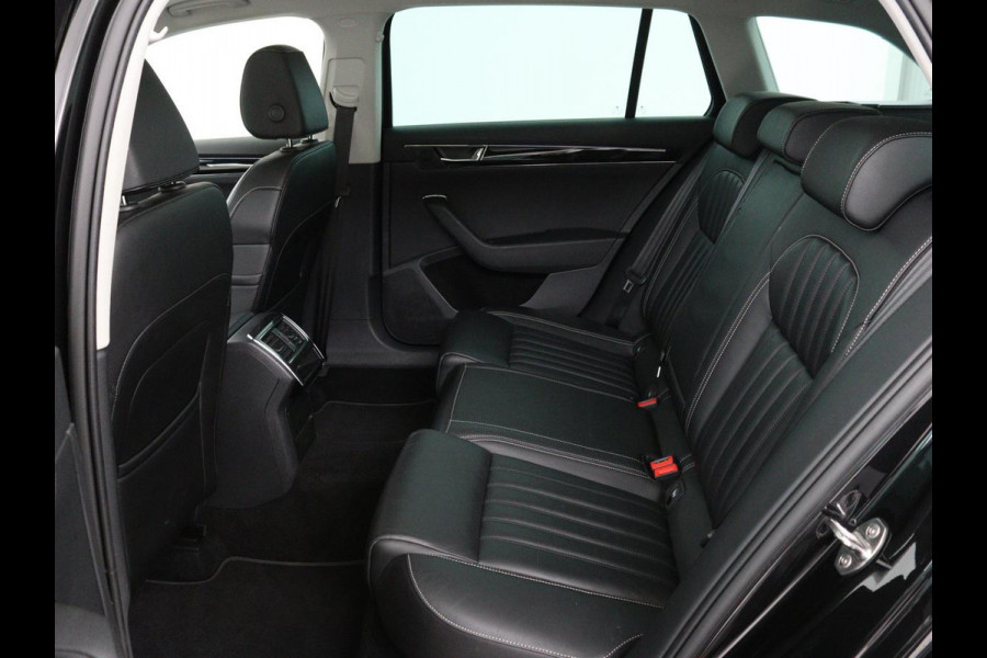 Škoda Superb 1.4 TSI iV Laurin & Klement | Panoramadak | Leder | Adaptive cruise | Canton Sound | Stoelverwarming | Standkachel | Carplay | Camera | Full LED | Memory