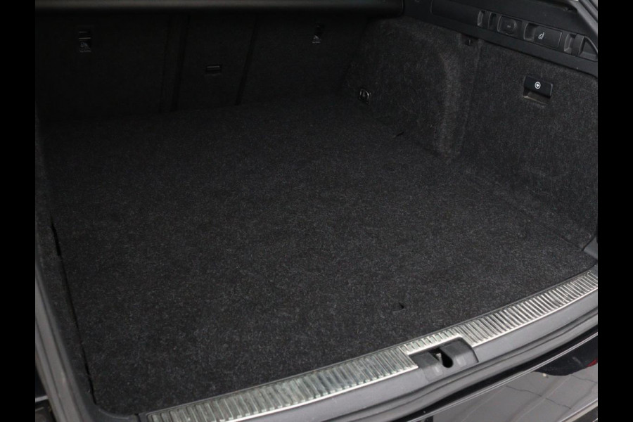Škoda Superb 1.4 TSI iV Laurin & Klement | Panoramadak | Leder | Adaptive cruise | Canton Sound | Stoelverwarming | Standkachel | Carplay | Camera | Full LED | Memory
