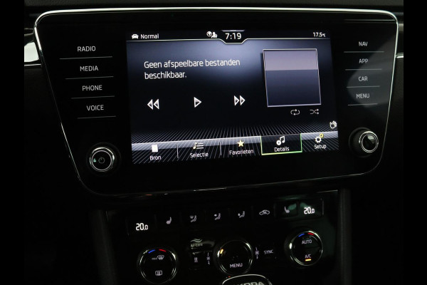 Škoda Superb 1.4 TSI iV Laurin & Klement | Panoramadak | Leder | Adaptive cruise | Canton Sound | Stoelverwarming | Standkachel | Carplay | Camera | Full LED | Memory