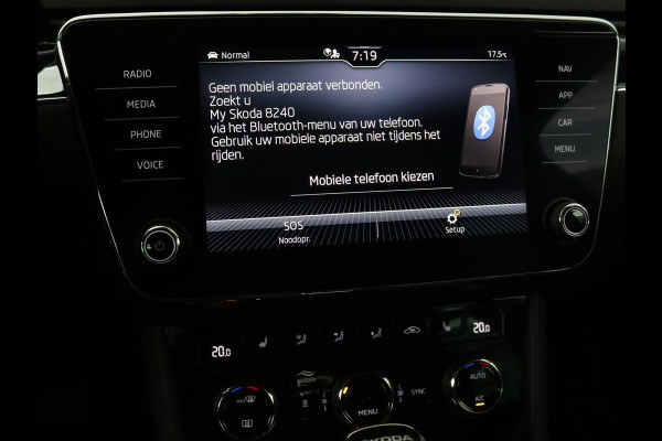 Škoda Superb 1.4 TSI iV Laurin & Klement | Panoramadak | Leder | Adaptive cruise | Canton Sound | Stoelverwarming | Standkachel | Carplay | Camera | Full LED | Memory