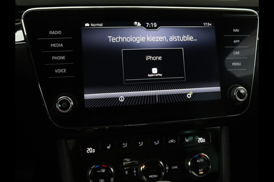 Škoda Superb 1.4 TSI iV Laurin & Klement | Panoramadak | Leder | Adaptive cruise | Canton Sound | Stoelverwarming | Standkachel | Carplay | Camera | Full LED | Memory