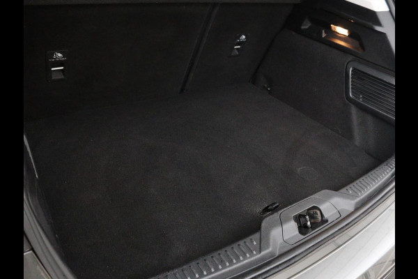 Ford Focus 1.0 EcoBoost Titanium | Stoel & stuurverwarming | Camera | Adaptive cruise | Carplay | B&O Sound | Navigatie | Full LED | Climate control
