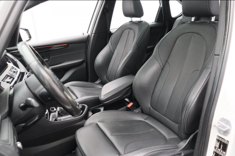 BMW 2 Serie Active Tourer 218i High Executive M-Sport Pano/dak Trekhaak Head/up Origineel NL