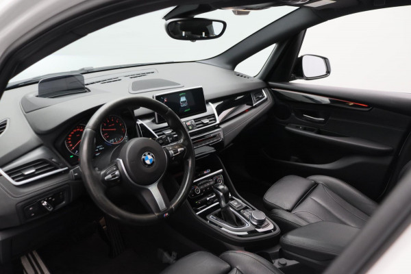 BMW 2 Serie Active Tourer 218i High Executive M-Sport Pano/dak Trekhaak Head/up Origineel NL