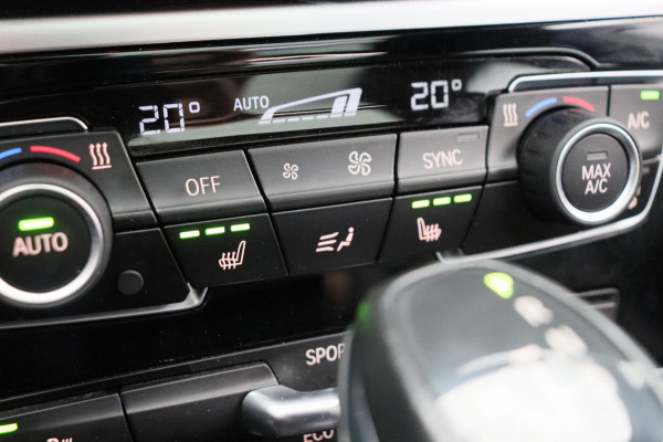 BMW 2 Serie Active Tourer 218i High Executive M-Sport Pano/dak Trekhaak Head/up Origineel NL