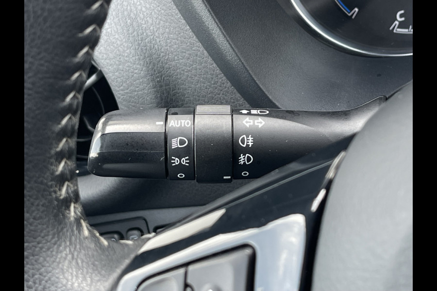 Toyota Yaris 1.5 Hybrid Bi-Tone | Parelmoer | CarPlay | Camera | Keyless | Cruise | 16 inch